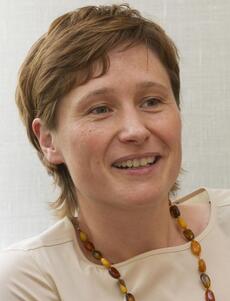 Professor Bettina Frohnapfel